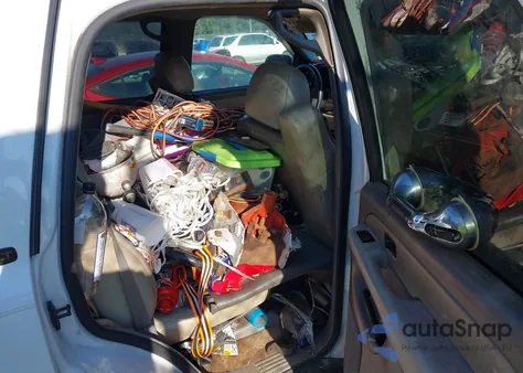 2002 GMC Yukon Slt z USA, uszkodzony, nr VIN 1GKEK13Z82J105774